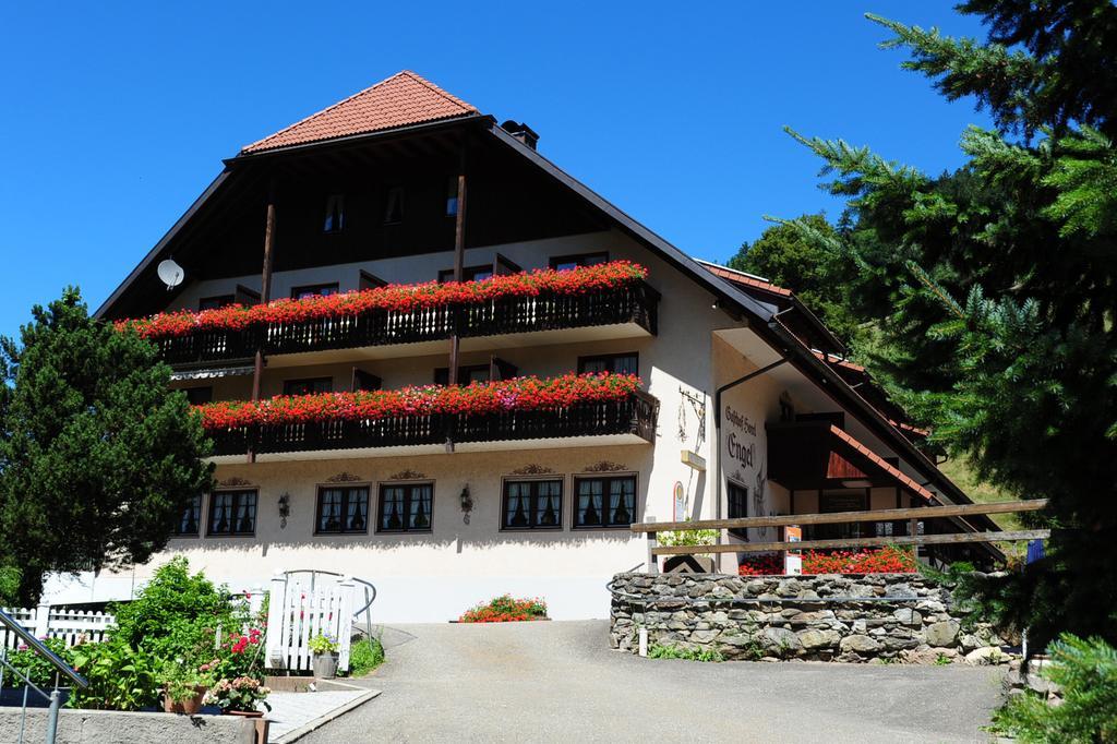 Gasthof Hotel Engel Simonswald Zewnętrze zdjęcie