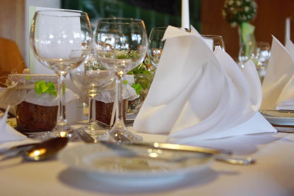 Gasthof Hotel Engel Simonswald Zewnętrze zdjęcie